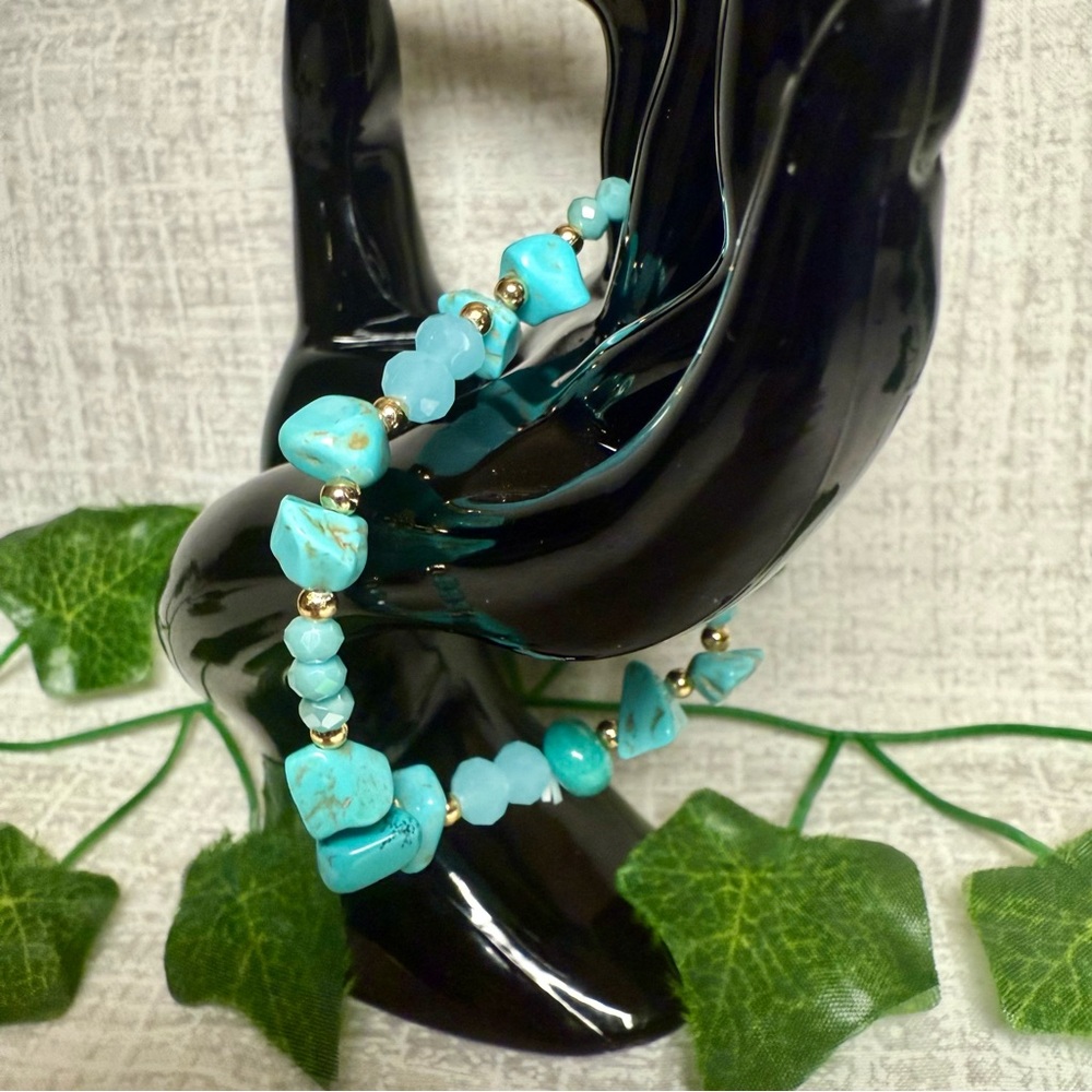 New Handmade Natural Turquoise & Aqua Gemstone Stretch Bracelet 🌊 - Picture 2 of 6